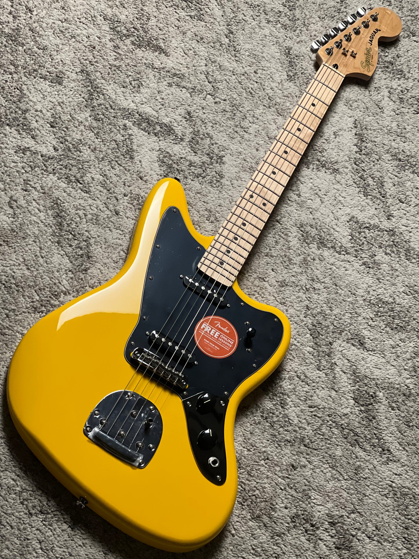 Squier FSR Affinity Series Jaguar with Maple FB in Graffity Yellow