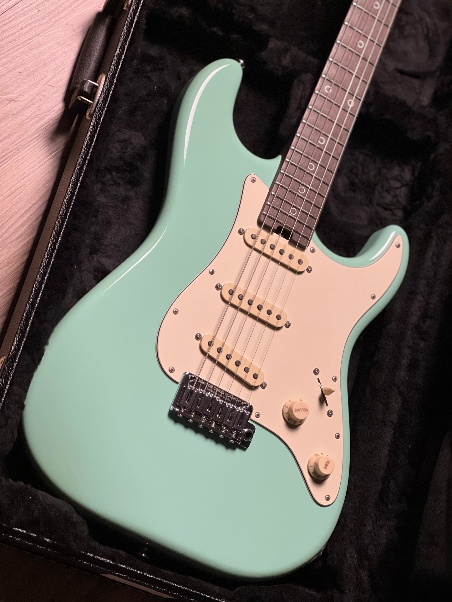Schecter USA Signature Nick Johnston Signature - Atomic Green 19-03019