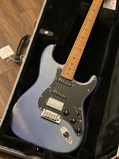 Fender 70th Anniversary Ultra Stratocaster with Maple FB in Amethyst