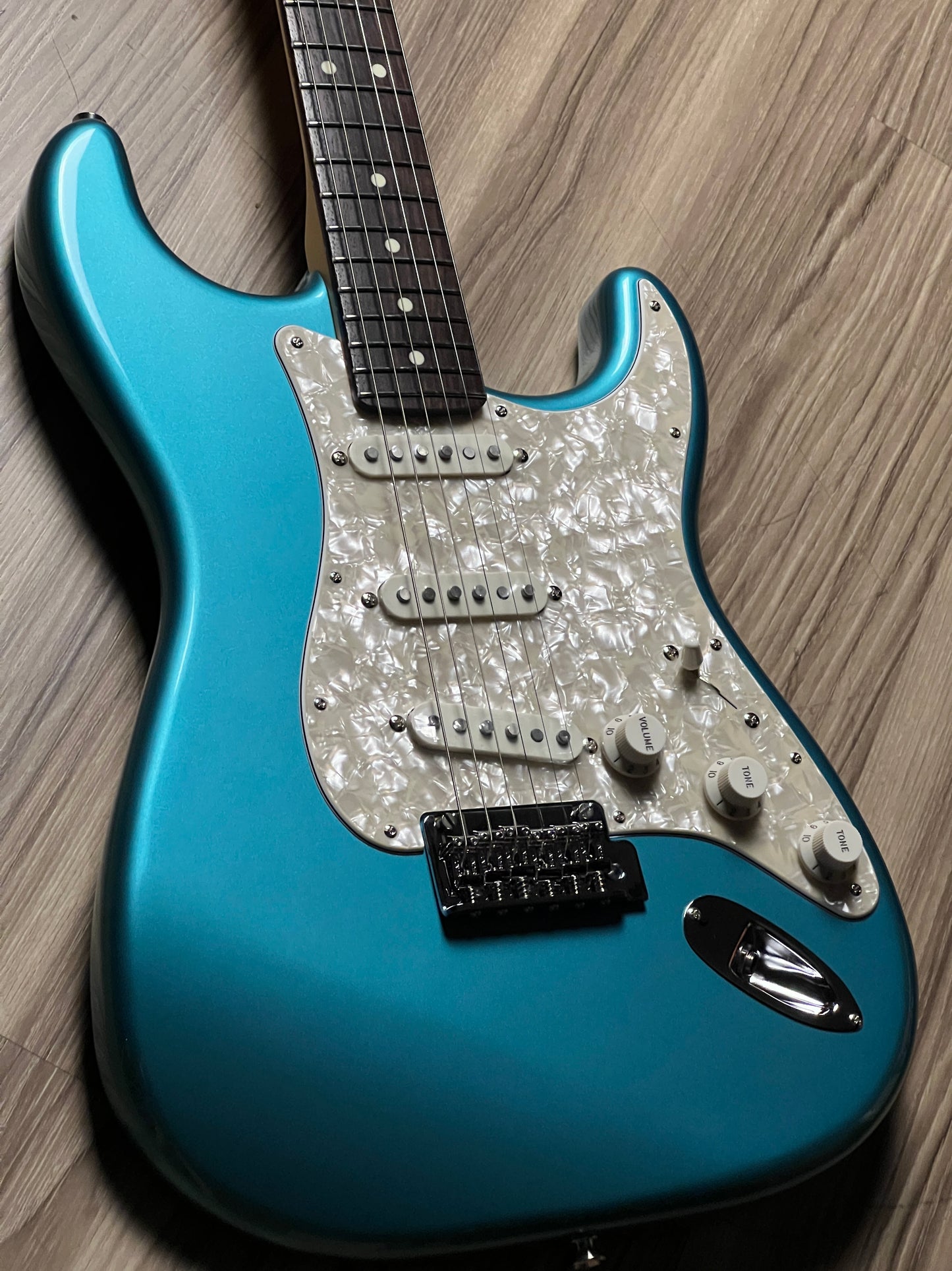 Fender FSR MIJ Hybrid II Stratocaster with RW FB in Teal Green Metallic JD24013146