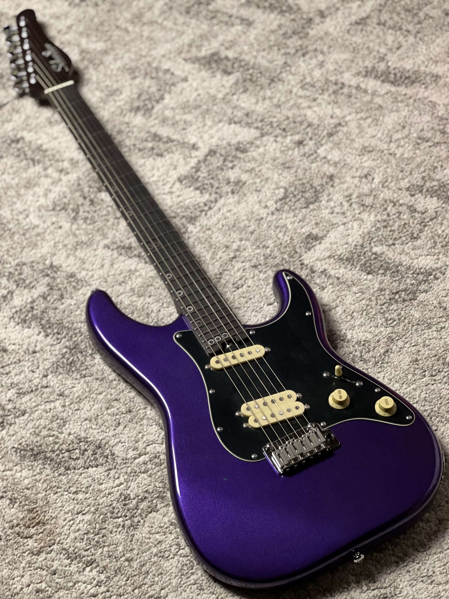 Schecter MV-6 with Ebony Fingerboard in Metallic Purple IM25051602