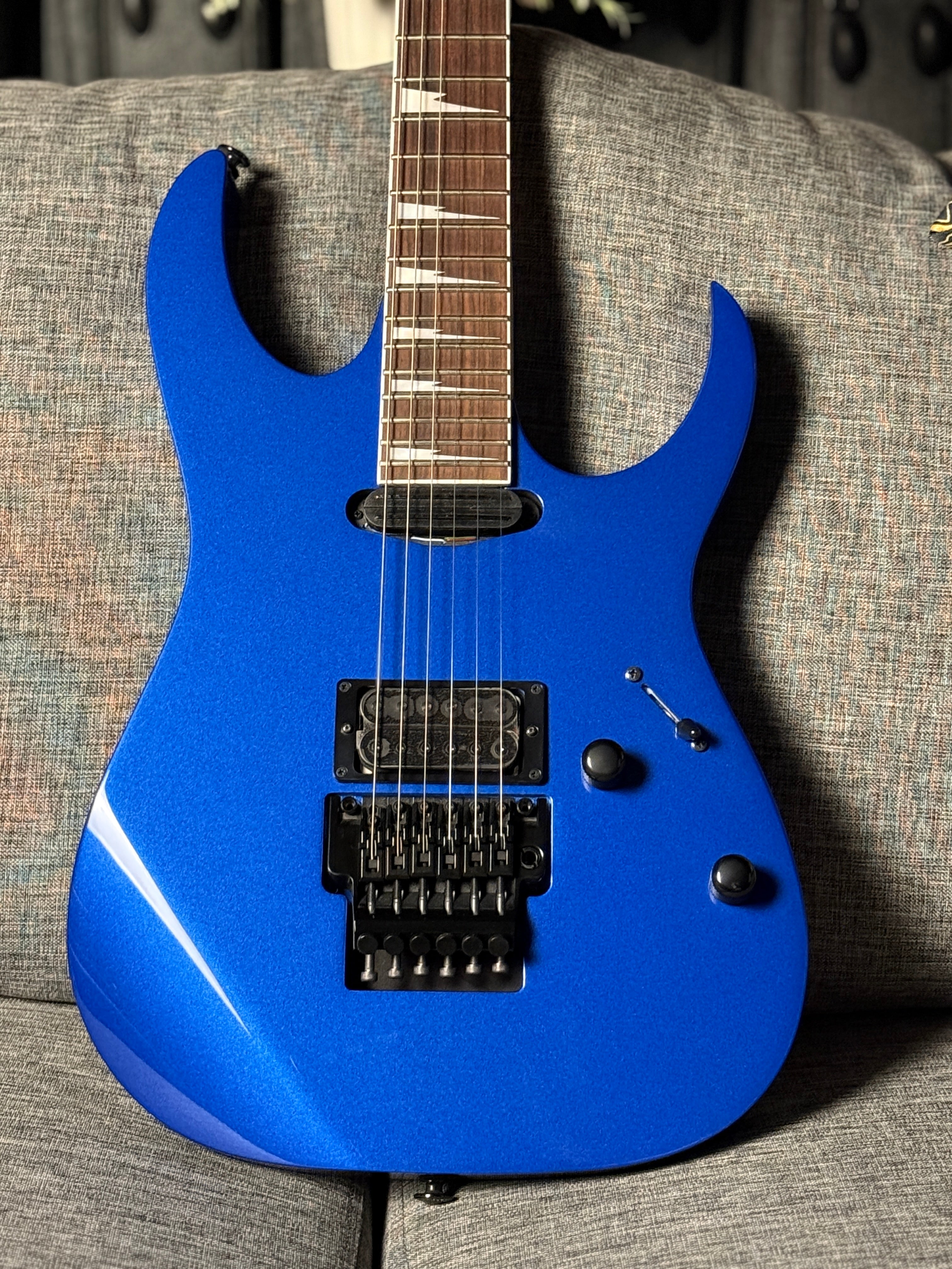 Ibanez RG565R Genesis Collection in Laser Blue – nafiriguitar.com