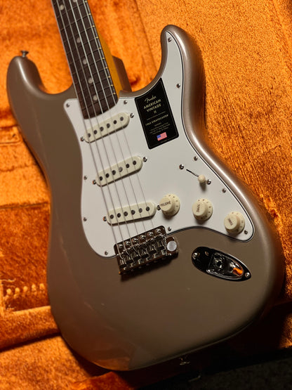 Fender American Vintage II 1965 Stratocaster with Round-Lam RW FB in Shoreline Gold