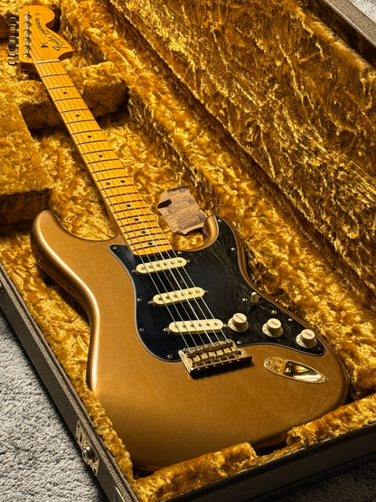 Fender Limited Edition Bruno Mars Stratocaster with Maple FB in Mars Mocha US23065232 (USED)