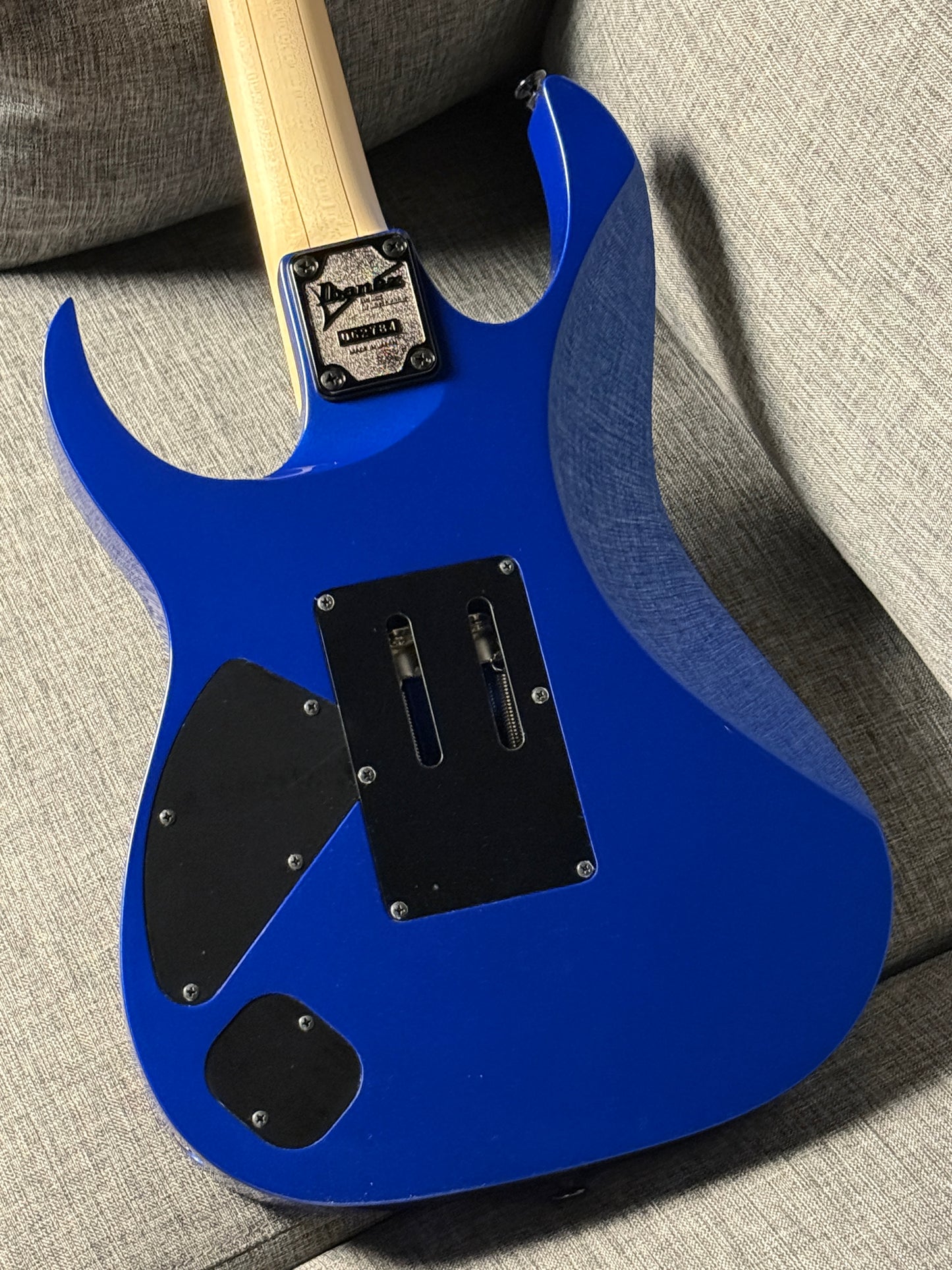 Ibanez RG565R Genesis Collection in Laser Blue