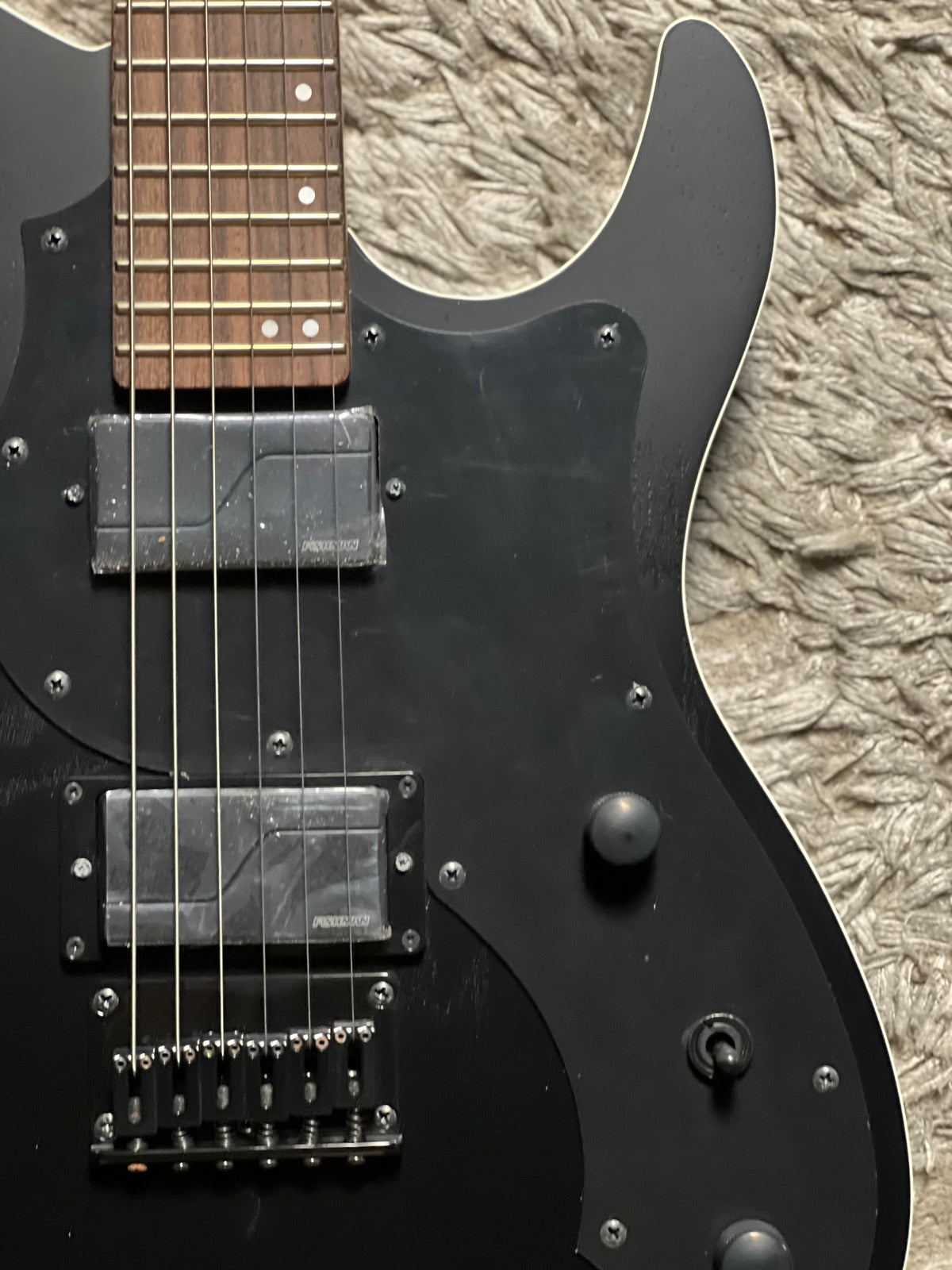 Fujigen FGN Iliad JIL2-ASH-DE664-R/OPB in Open Pore Black F230117