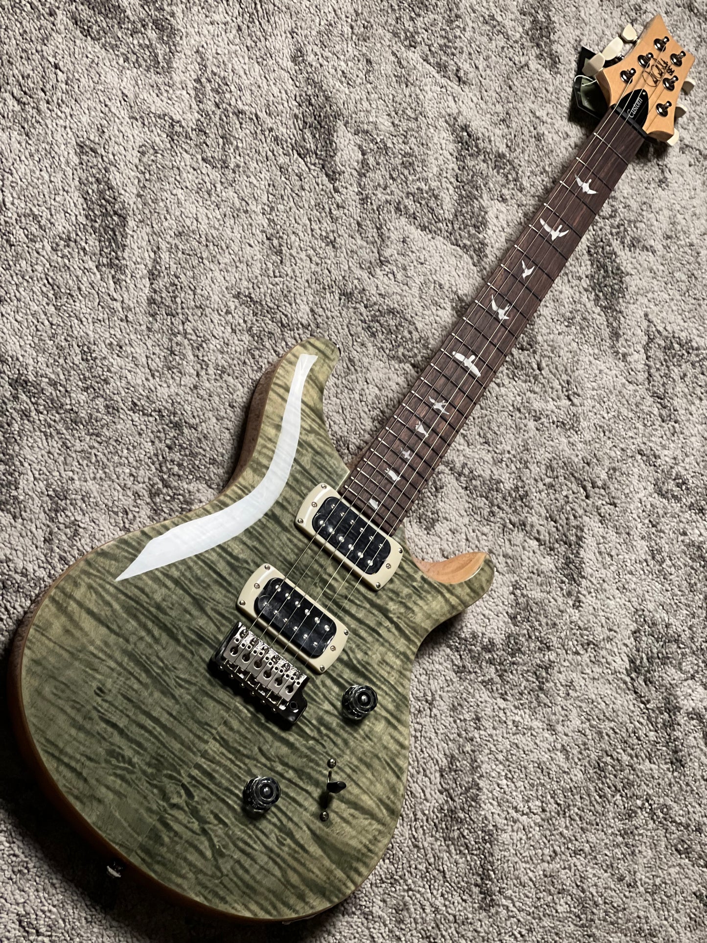 PRS SE Custom 24 Flame in Trampas Green