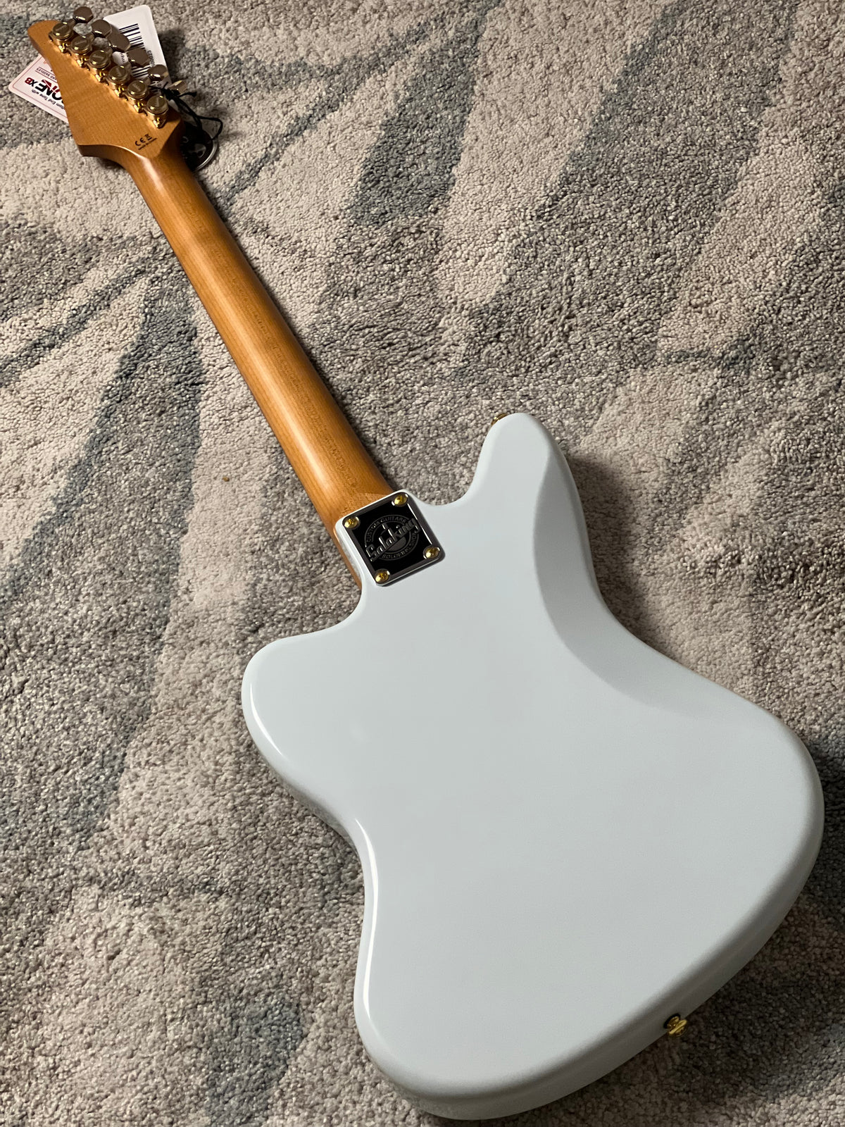 Soloking JM40 Offset Deluxe in Polar White with Gold Hardware