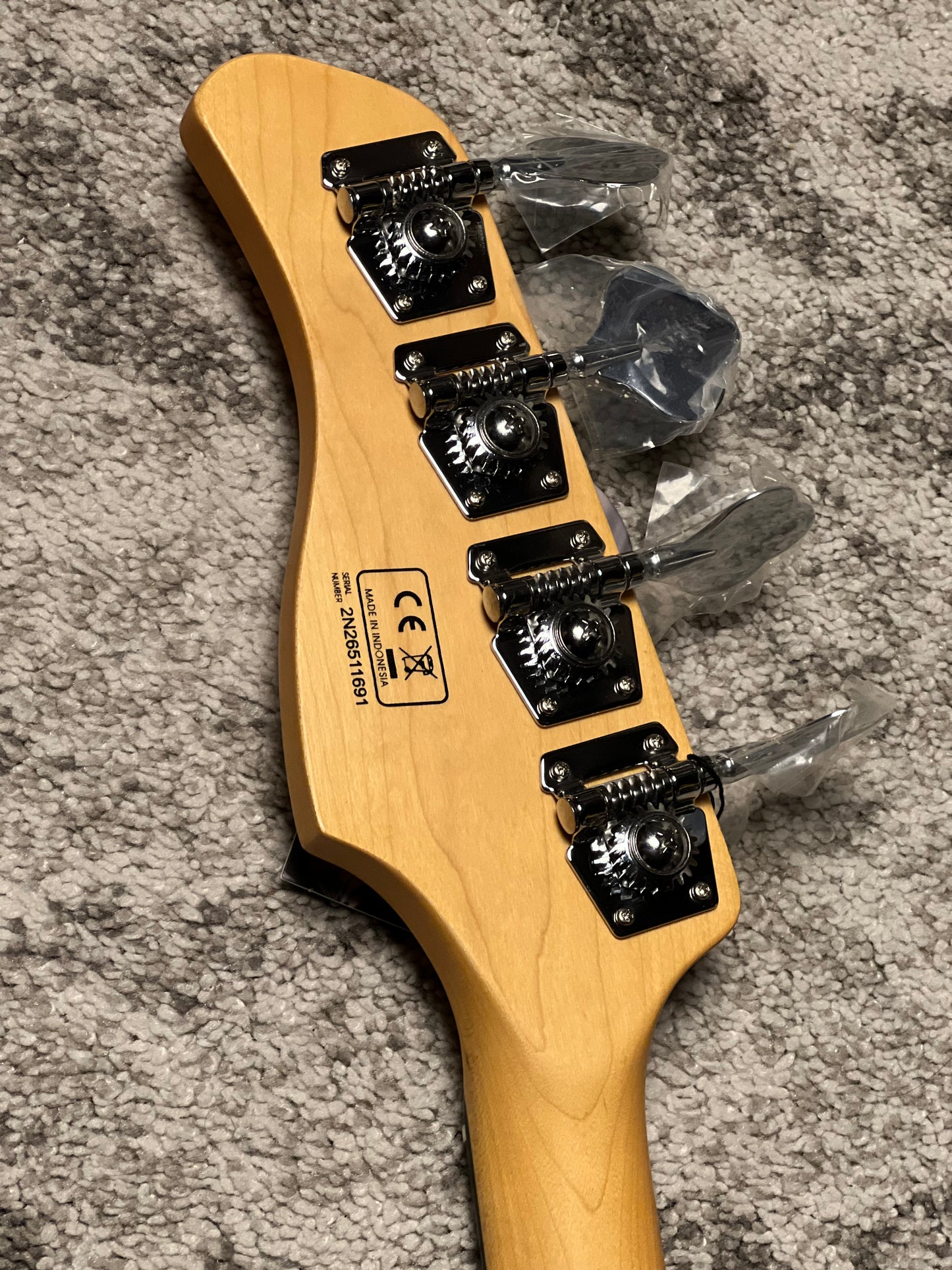 Sire Marcus Miller V1-4String Bass Guitar in Antique White