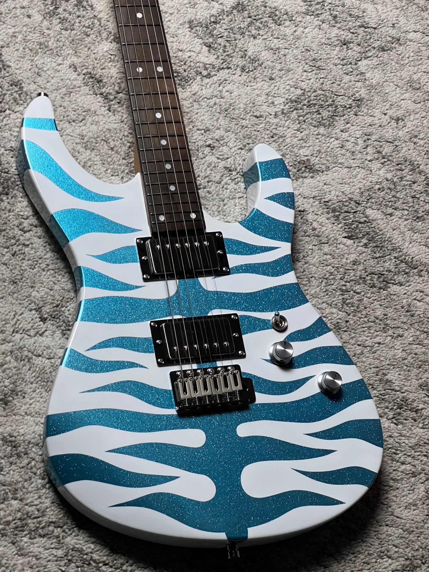 Dhatarattha Custom DST HH in Blue Tiger Sparkle with Rosewood FB