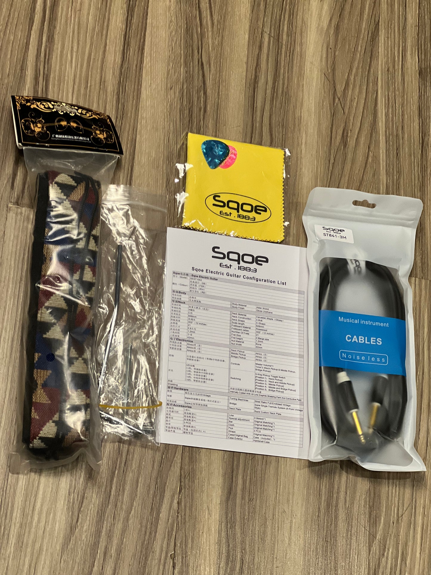 SQOE SEST1002 WH SSS Custom Shop Series in Olympic White Limited Edition with Hardshell Case