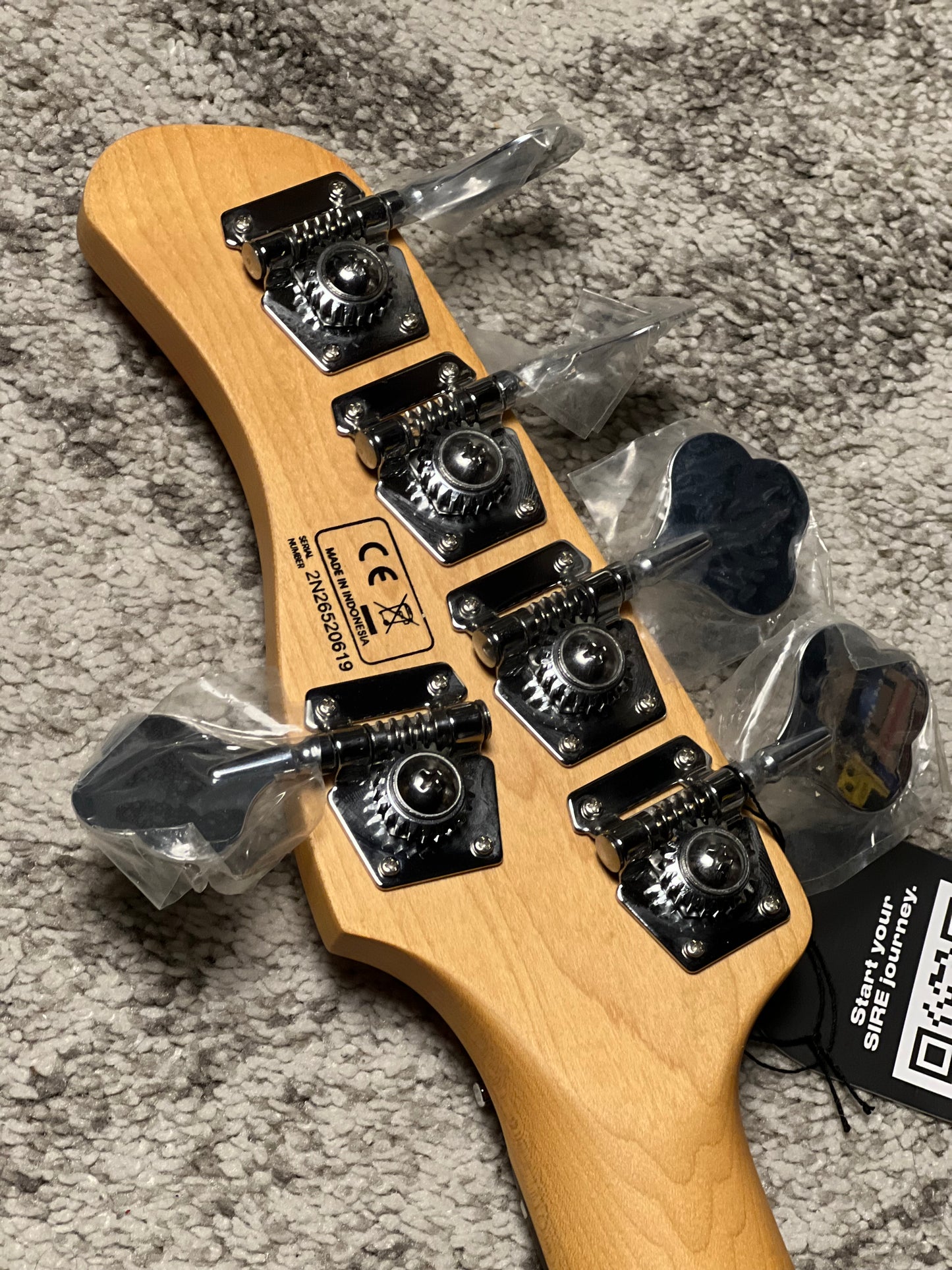 Sire Marcus Miller Bass V3-5 St New Gen in Tobacco Sunburst