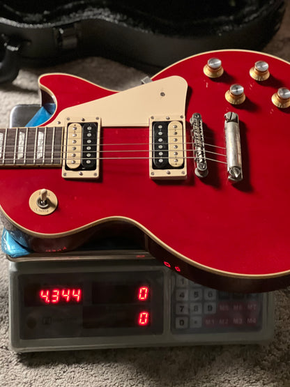 Gibson Les paul Classic in Translucent Cherry w/Case 217230067