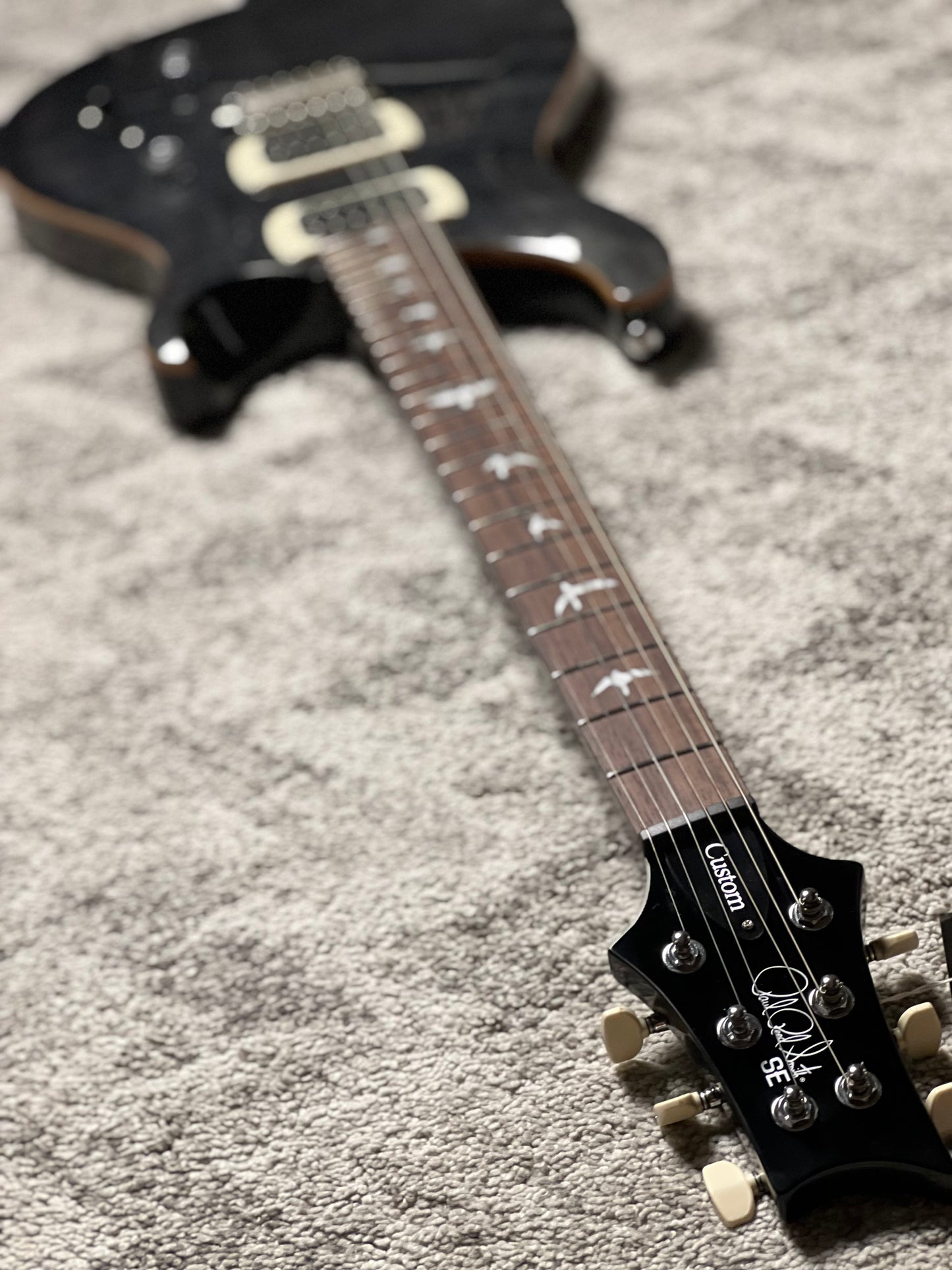 PRS SE Custom 24 Flame in Gray Black