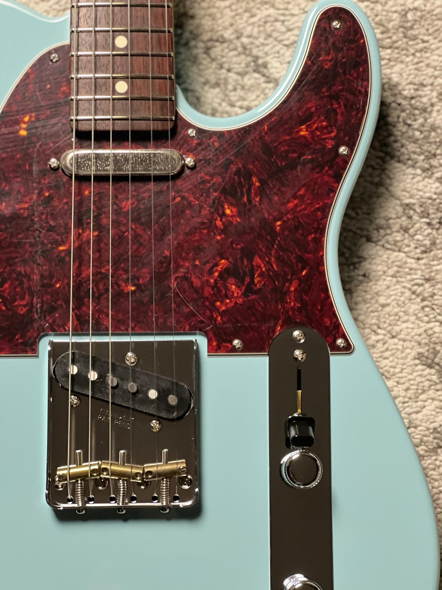 Fender FSR Collection Hybrid II Telecaster with RW FB in Daphne Blue JD23018075