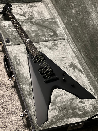 ESP LTD Vulture BLKS James Hetfield Signature in Black Satin W23111260