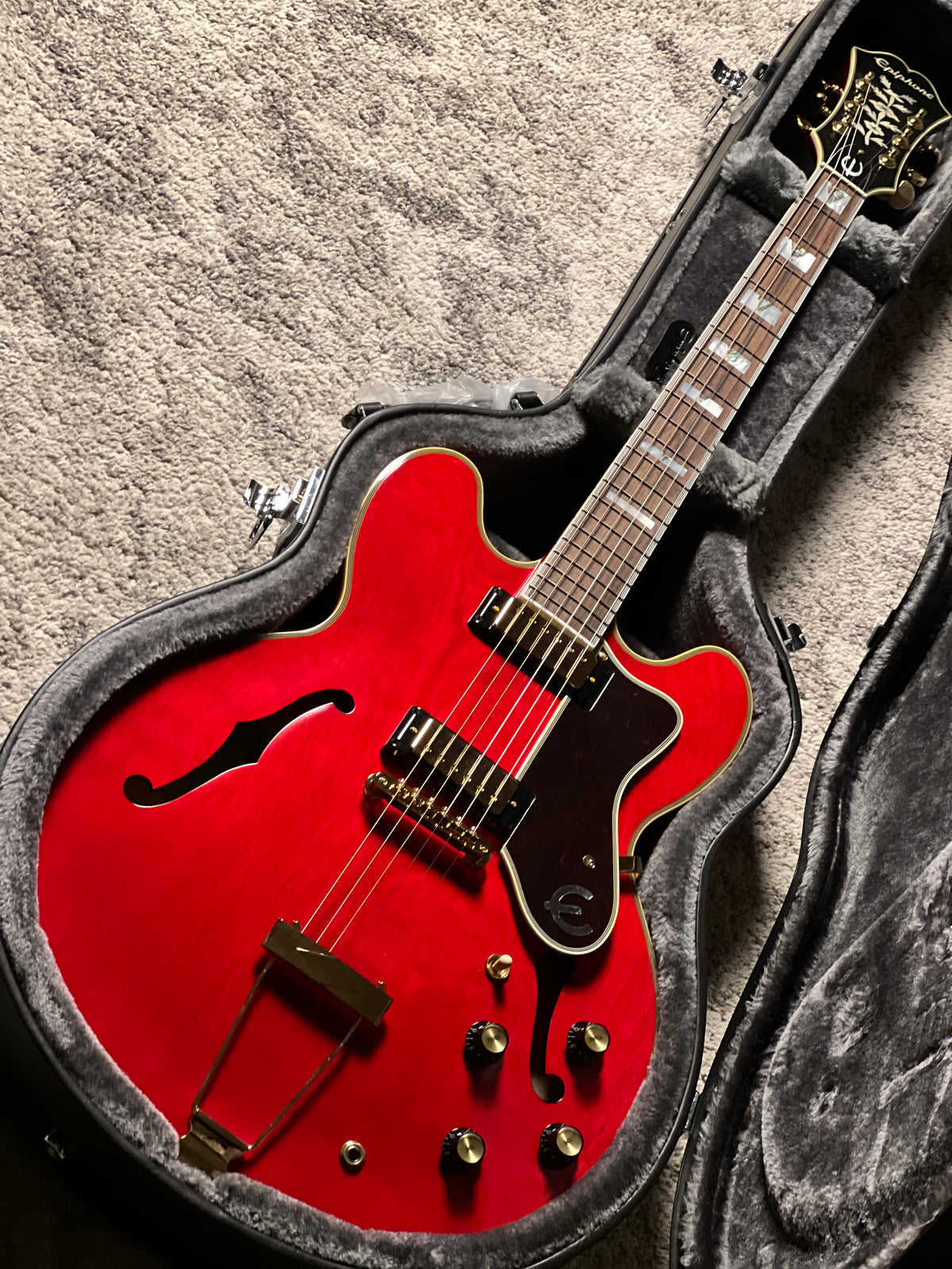 Epiphone Masterbilt Gem Archer Sheraton Electric Guitar in Cherry Red 26011512332