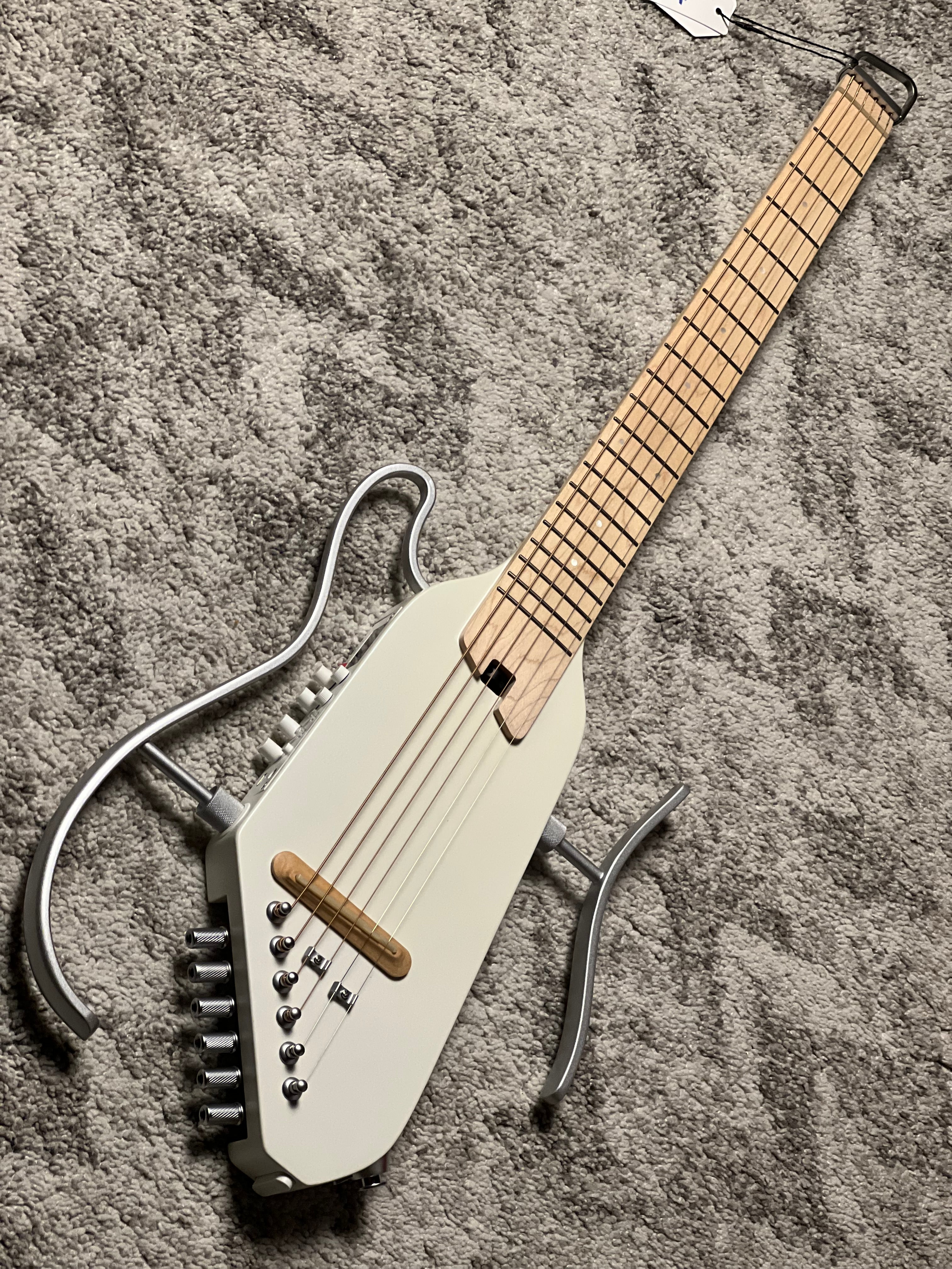 Donner HUSH-I Pro In White With Bag – nafiriguitar.com