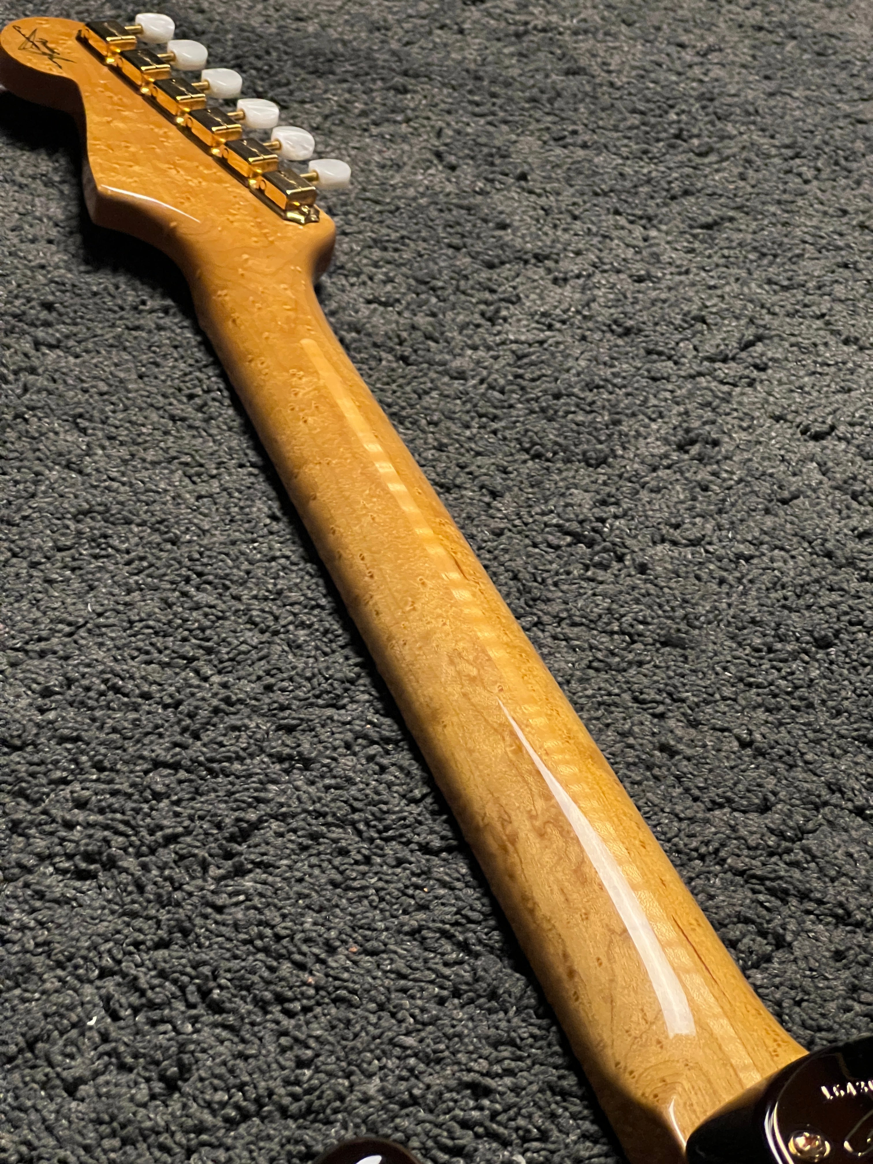 Fender Custom Shop Exclusive American Custom N.O.S. With Maple