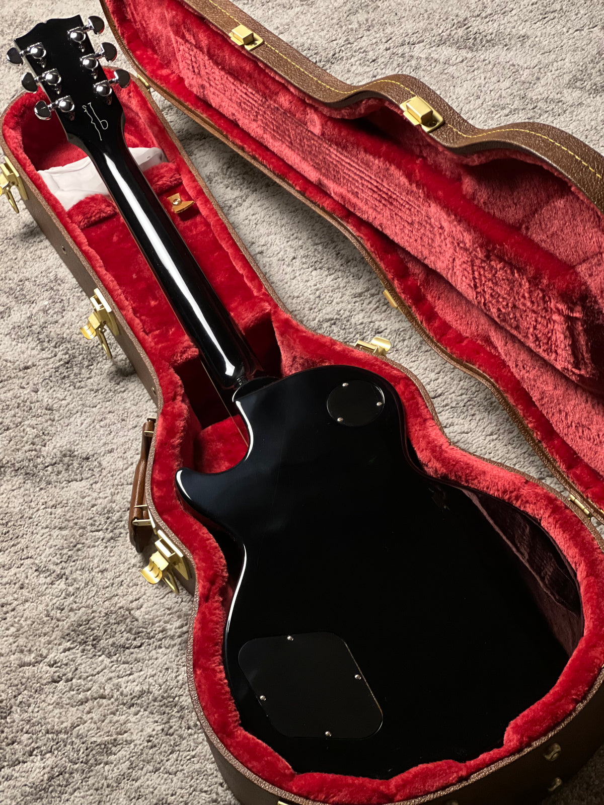 Gibson Noel Gallagher Les Paul Standard in Ebony w/Case 234550060