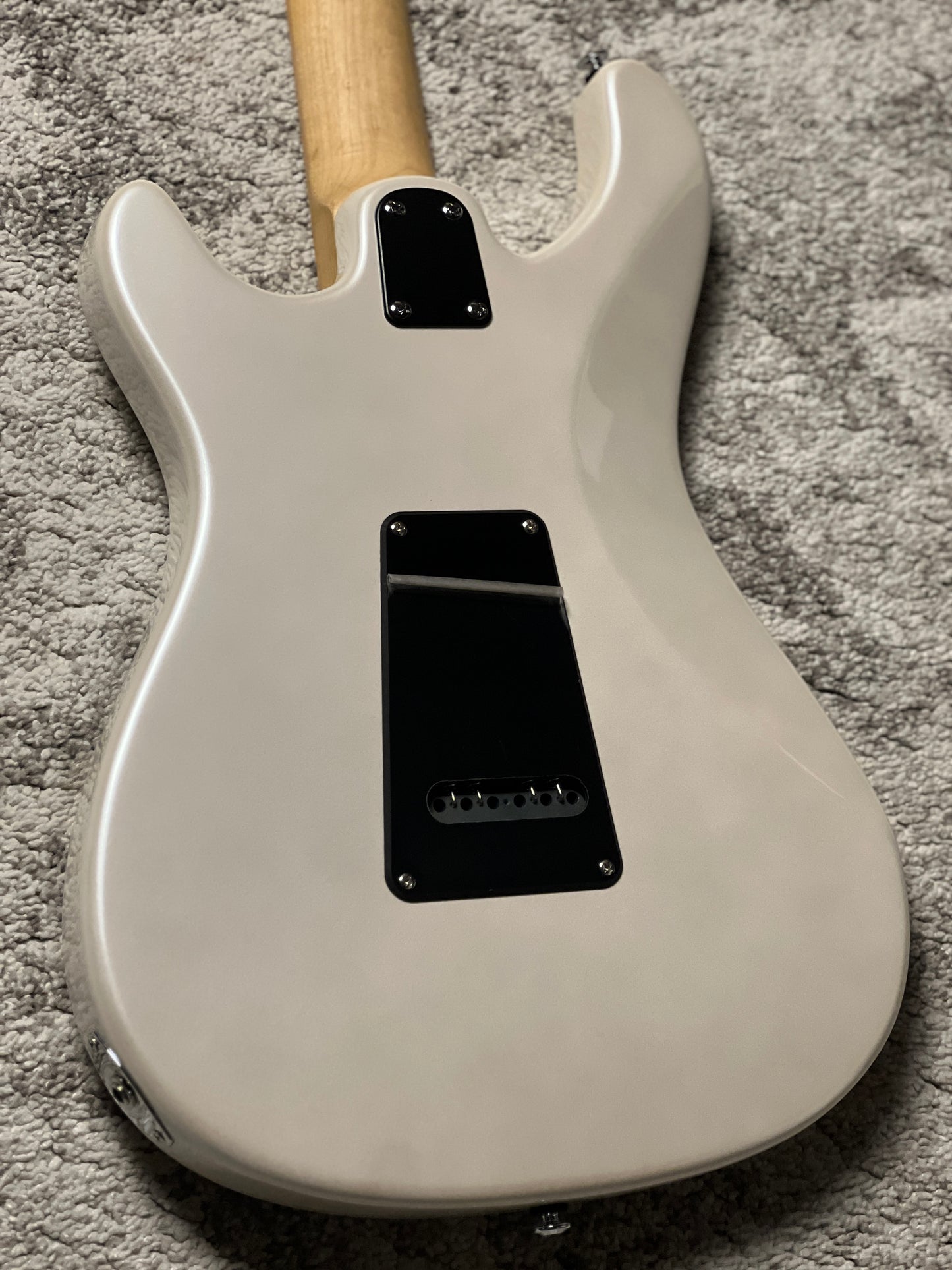 PRS SE NF3 With Maple Fingerboard In Pearl White CTI G039507 (USED)