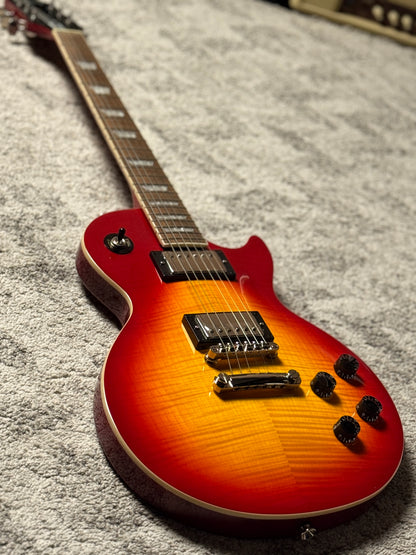 Epiphone Les Paul Tribute Plus in Heritage Cherry Sunburst