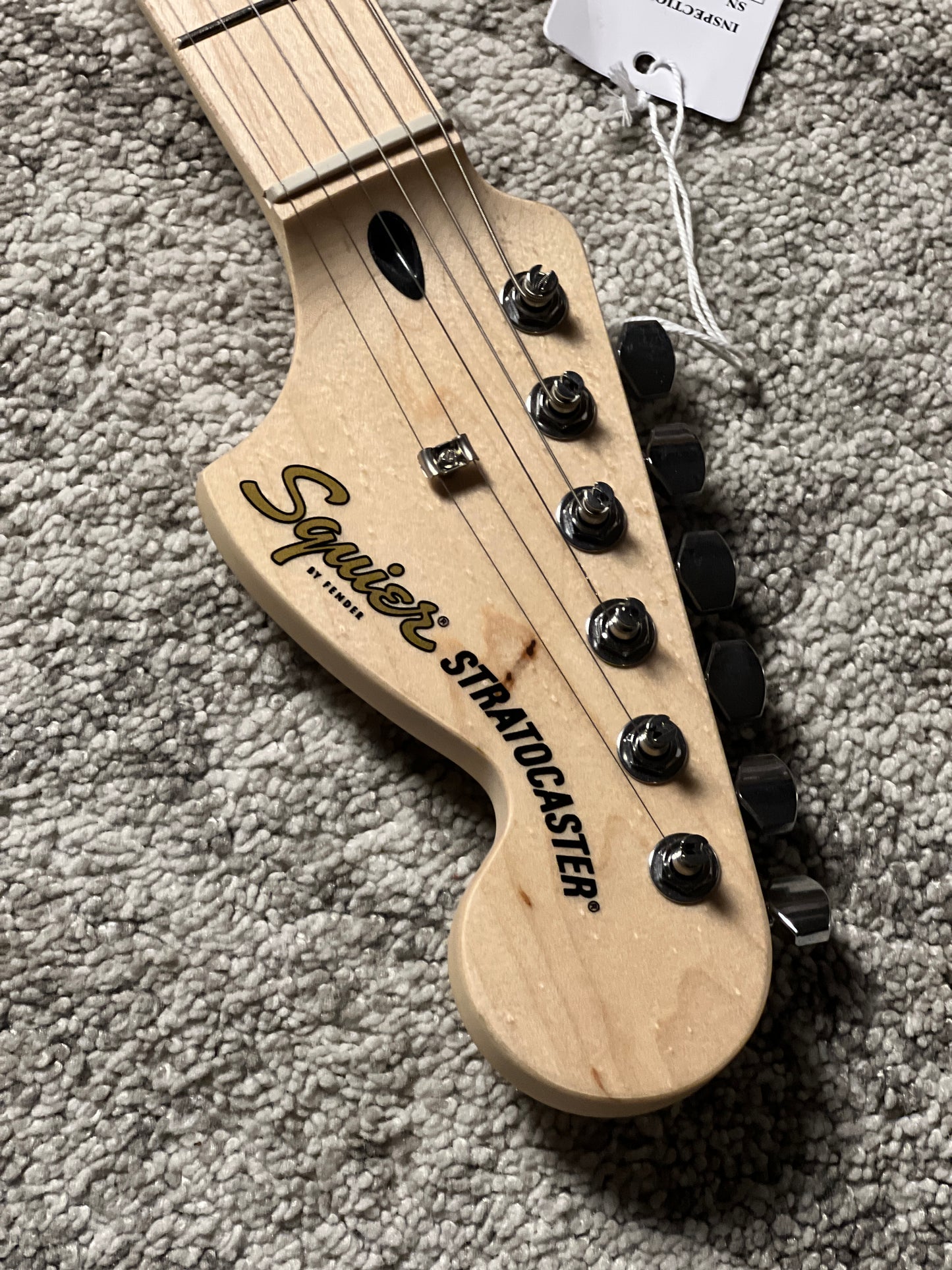 Squier FSR Affinity Series Stratocaster HSS with Maple FB in Graffiti Yellow