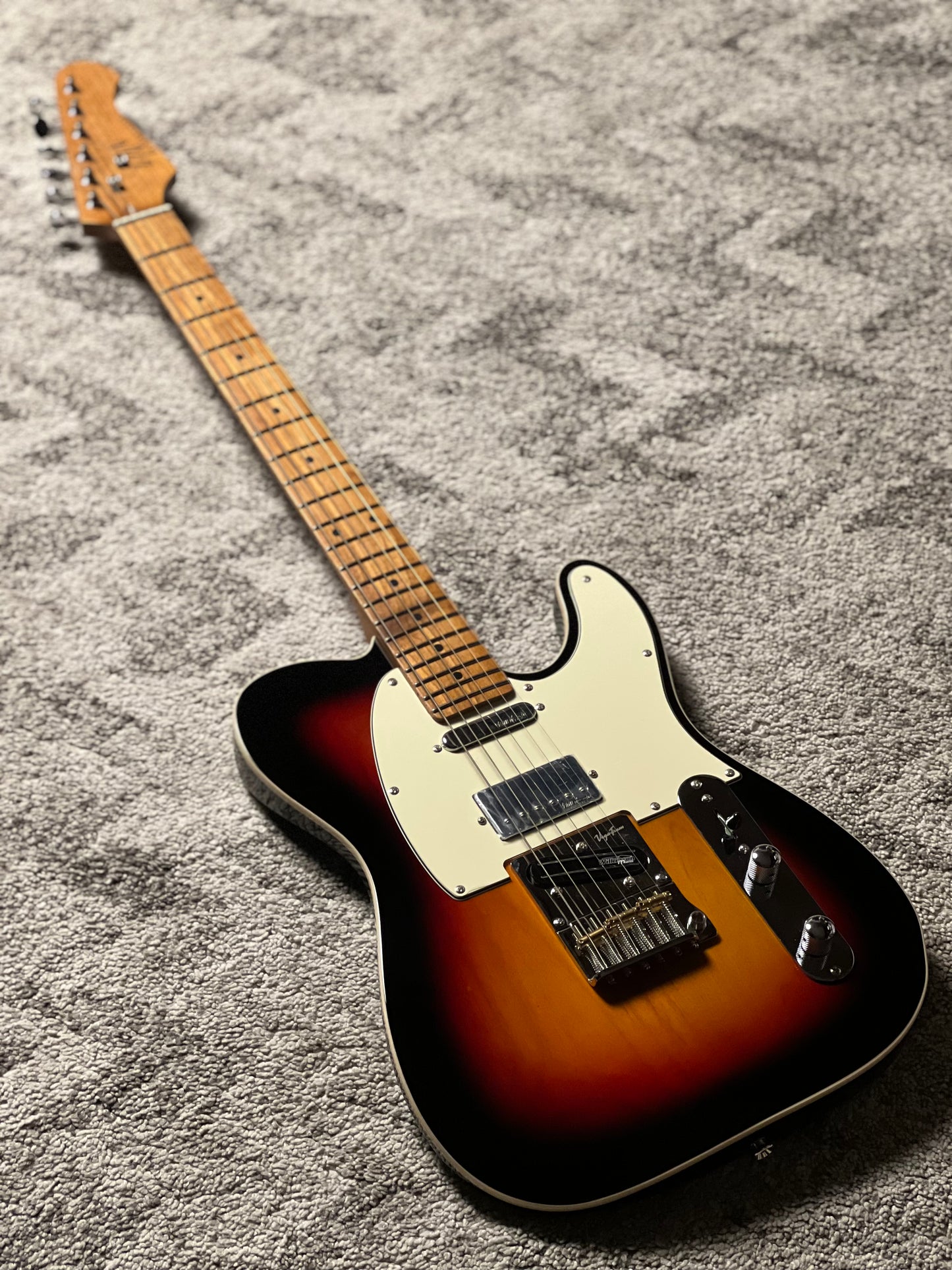UW GuitarWorks Vintage Custom in Black Sunburst