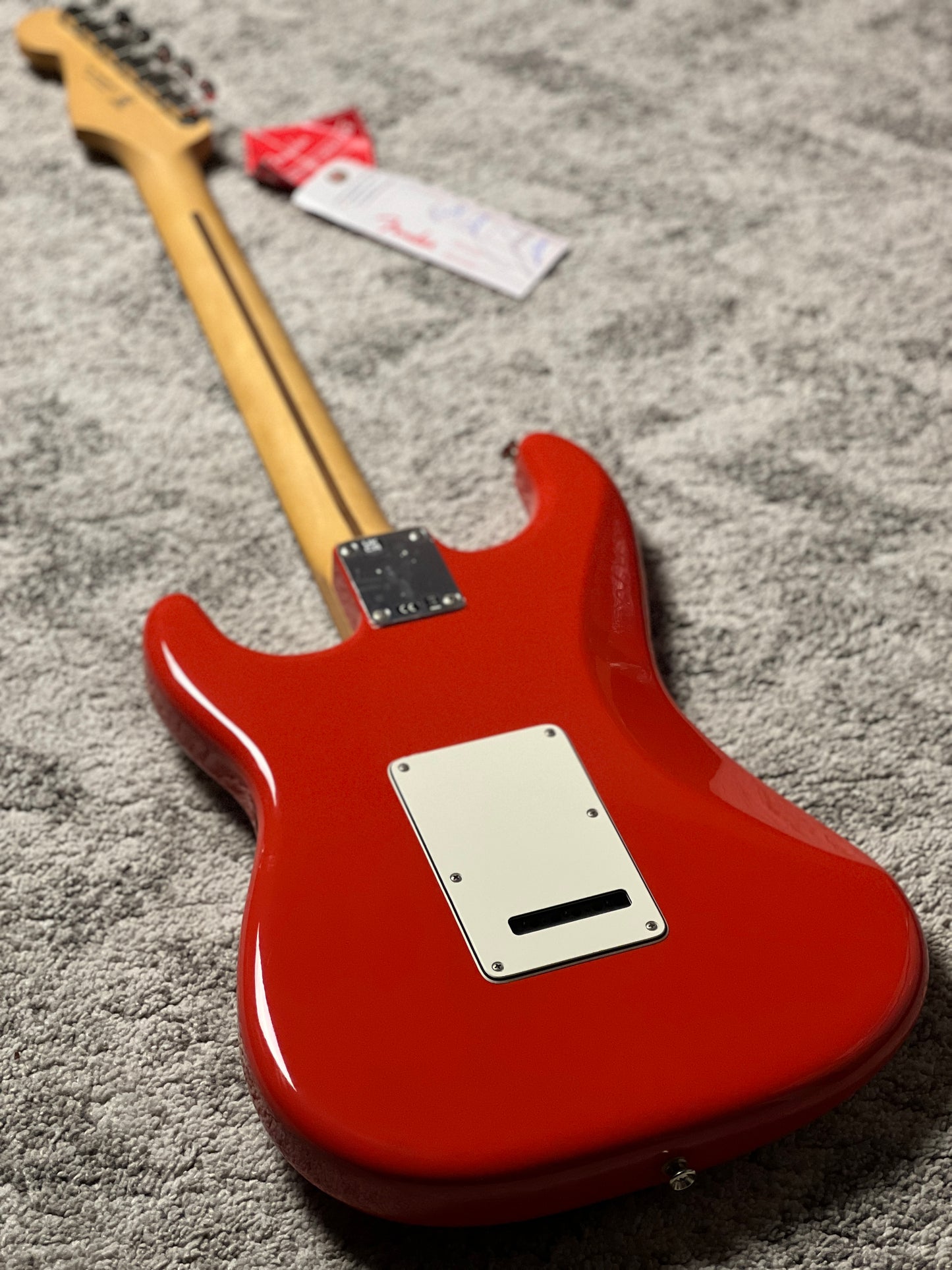 Fender Player II Stratocaster with RW FB in Coral Red