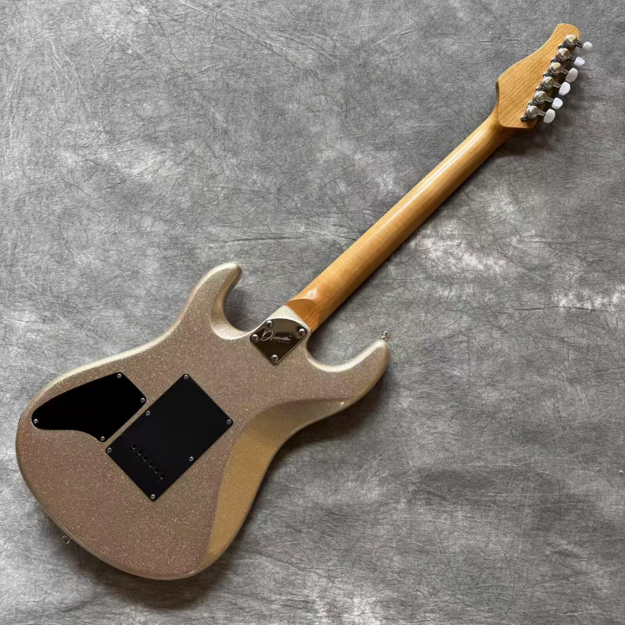 Dhatarattha Basic DST HH in Gold Sparkle with Rosewood FB