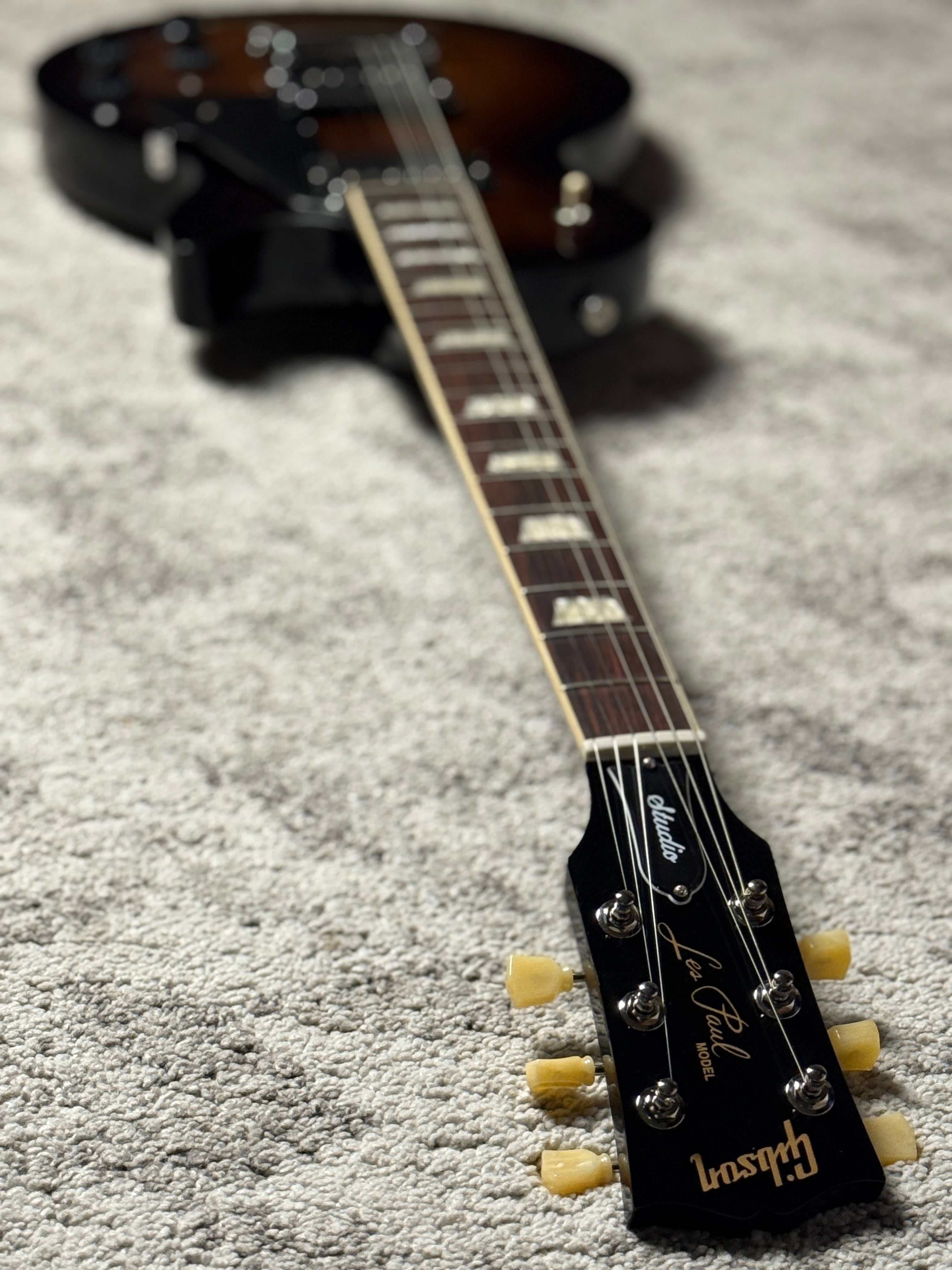Gibson Les Paul Studio in Smokehouse Burst 206550258