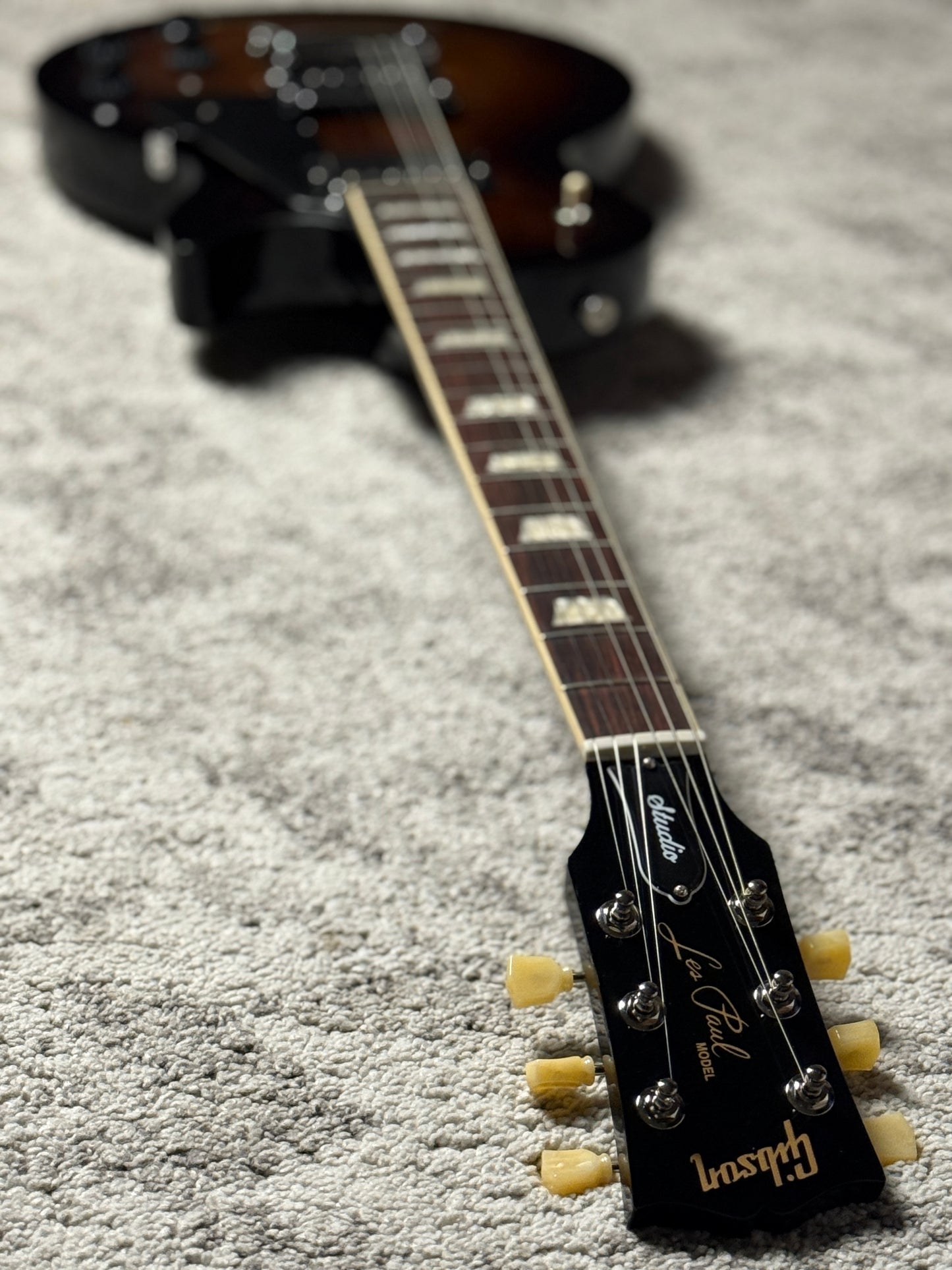 Gibson Les Paul Studio in Smokehouse Burst 206550258