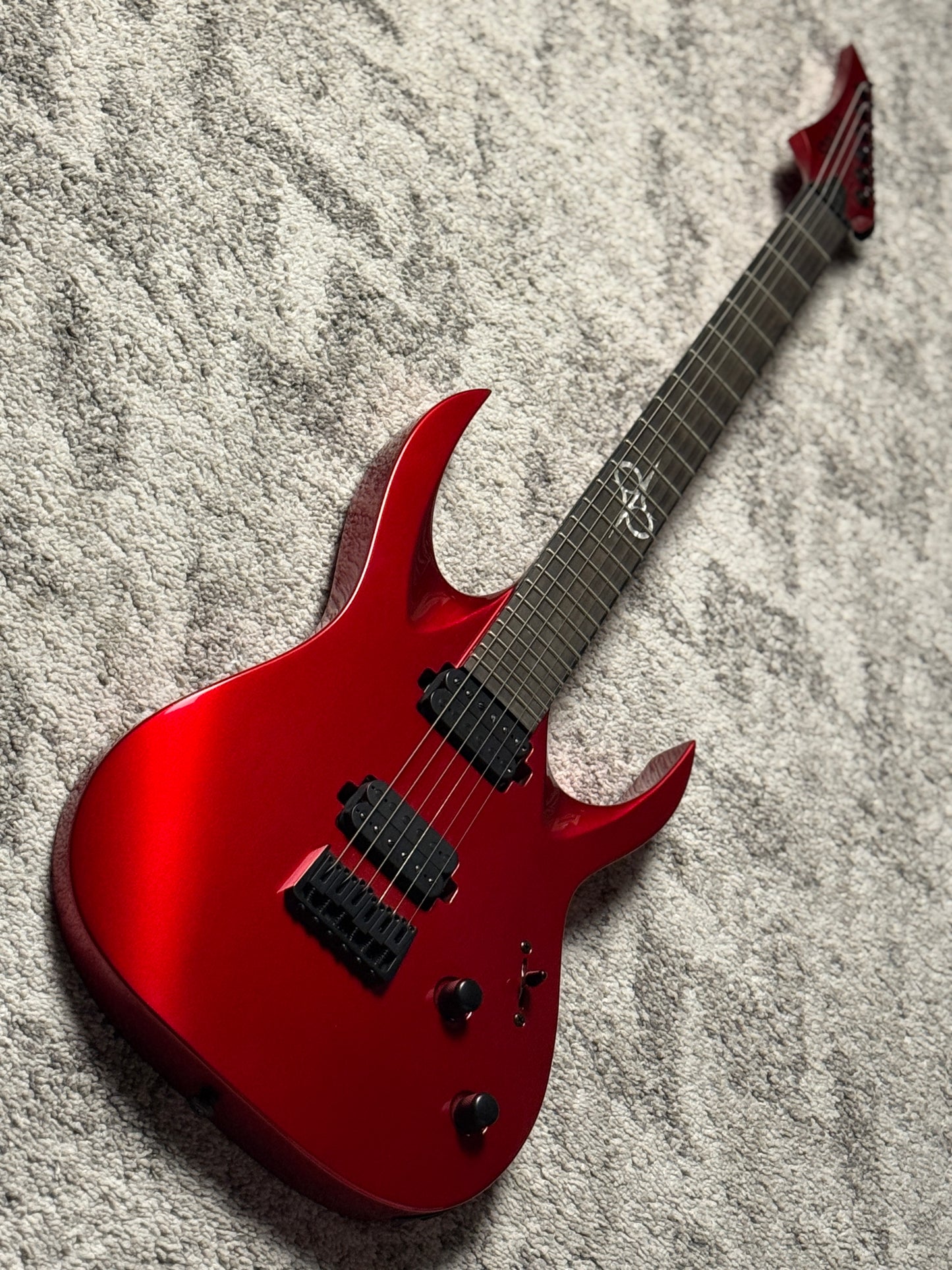 Solar A2.6 CAR in Candy Apple Red IW22041154