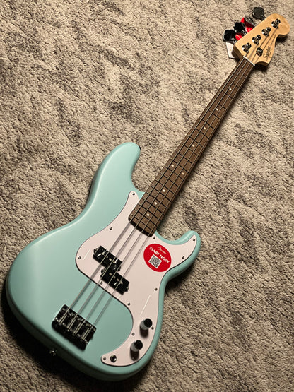 Squier Debut Series Precision Bass Guitar with Laurel FB in Daphne Blue