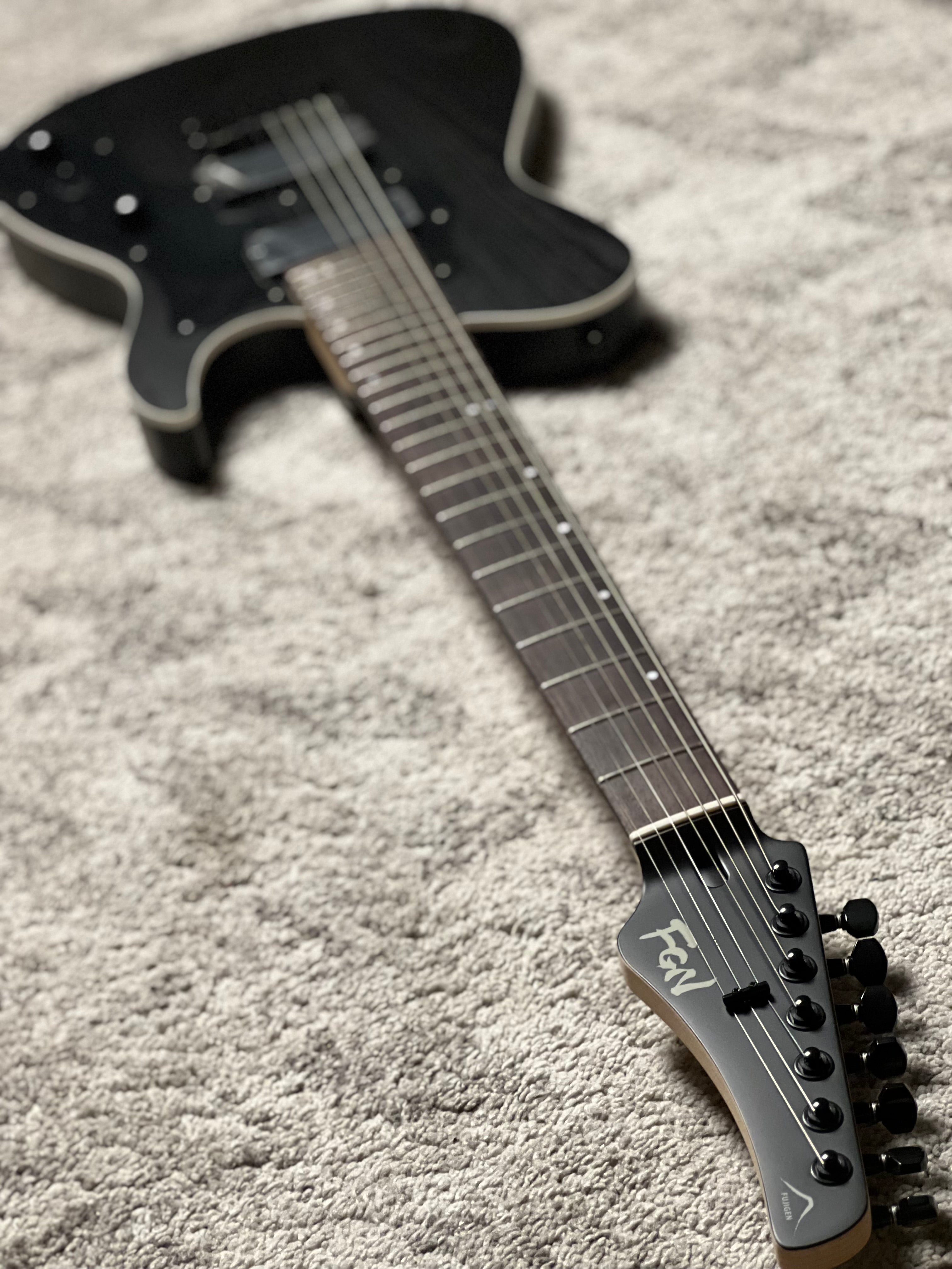 Fujigen FGN Iliad JIL73-ASH-DE-R/OPB in Open Pore Black