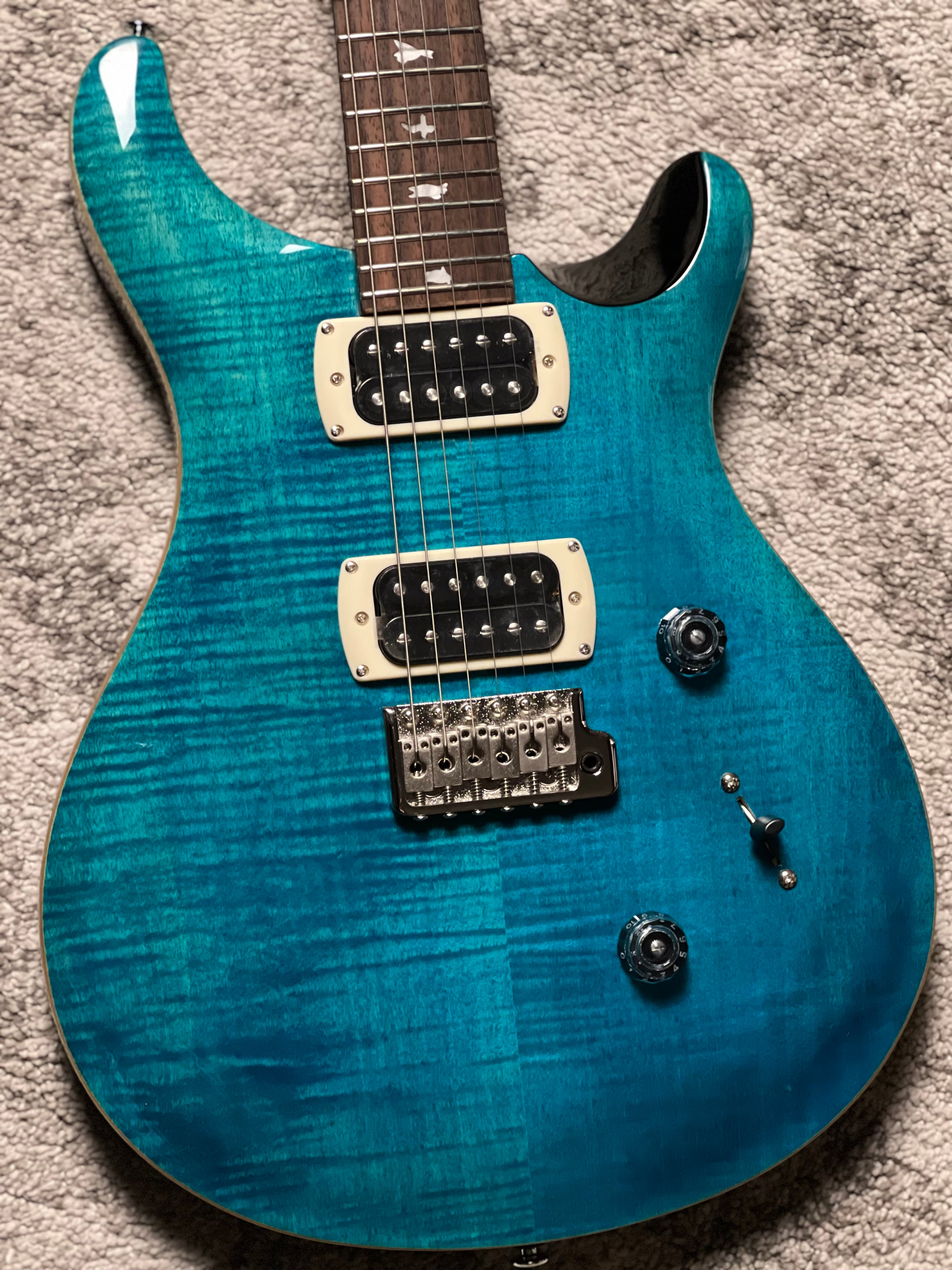 PRS SE Custom 24 in Blue Matteo – nafiriguitar.com