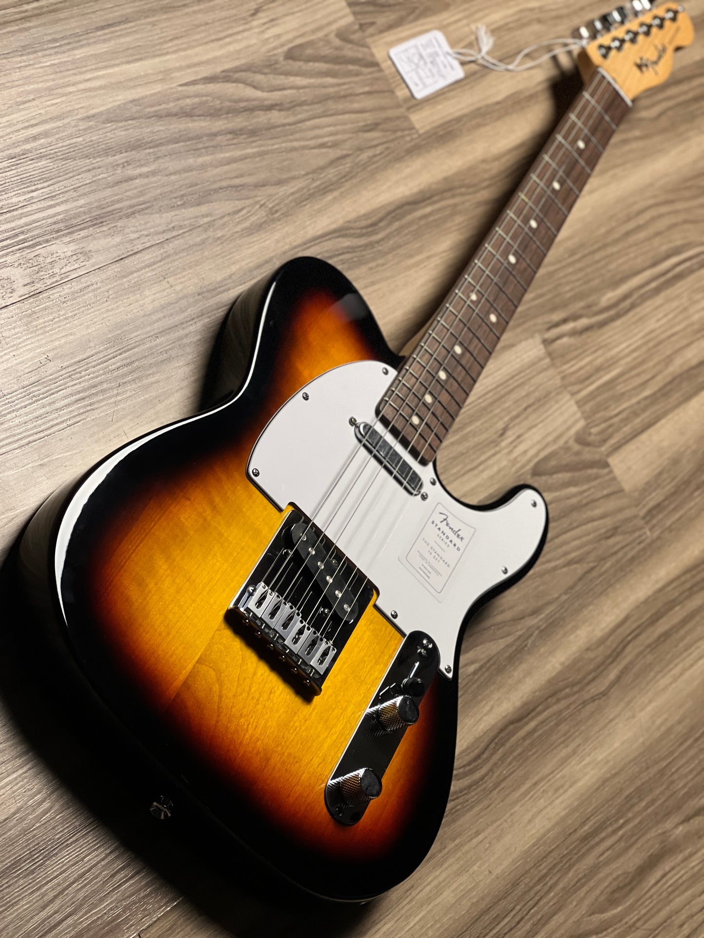 Fender Standard Telecaster w/White Pickguard, Laurel FB in 3-Color Sunburst