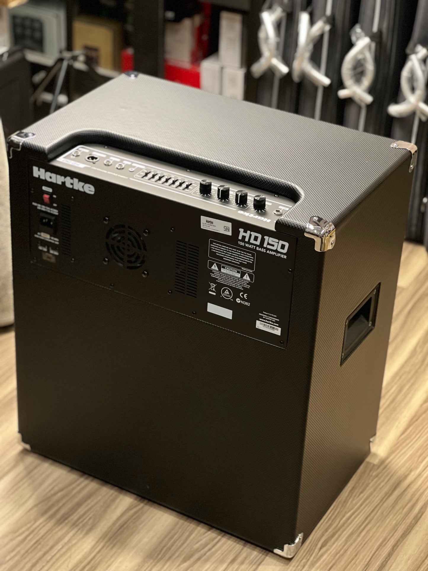 Hartke Hydrive HD150 150W 15" Bass Combo Ampli