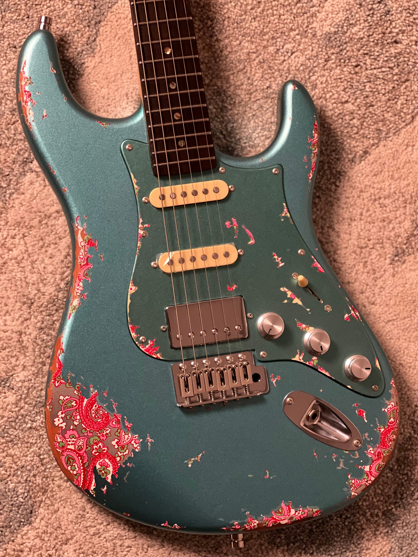 Dhatarattha Performance DST HSS in Ocean Turquoise over Pink Paisley with RW FB
