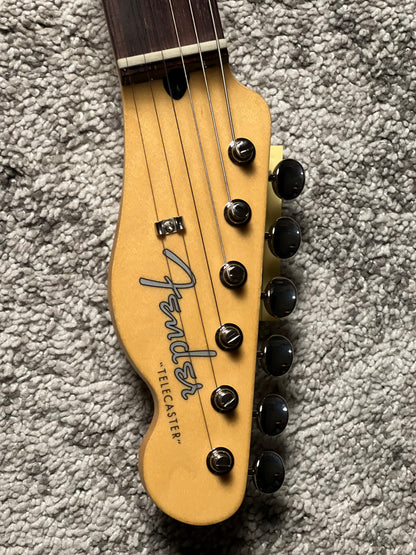 Fender Japan Hybrid II Telecaster with RW FB in 3-Color Sunburst JD24023352