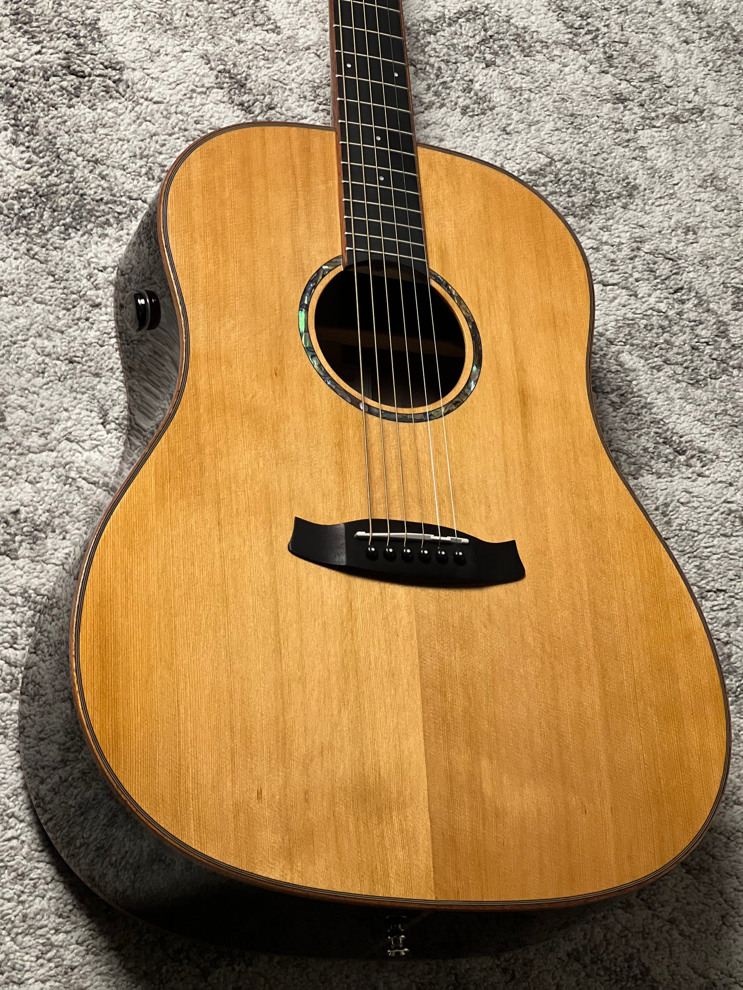 Tanglewood TRS5-SE Rosewood Smart Solid Top Sloped Shoulder Dreadnought Acoustic w/ Pickup in Natural Gloss