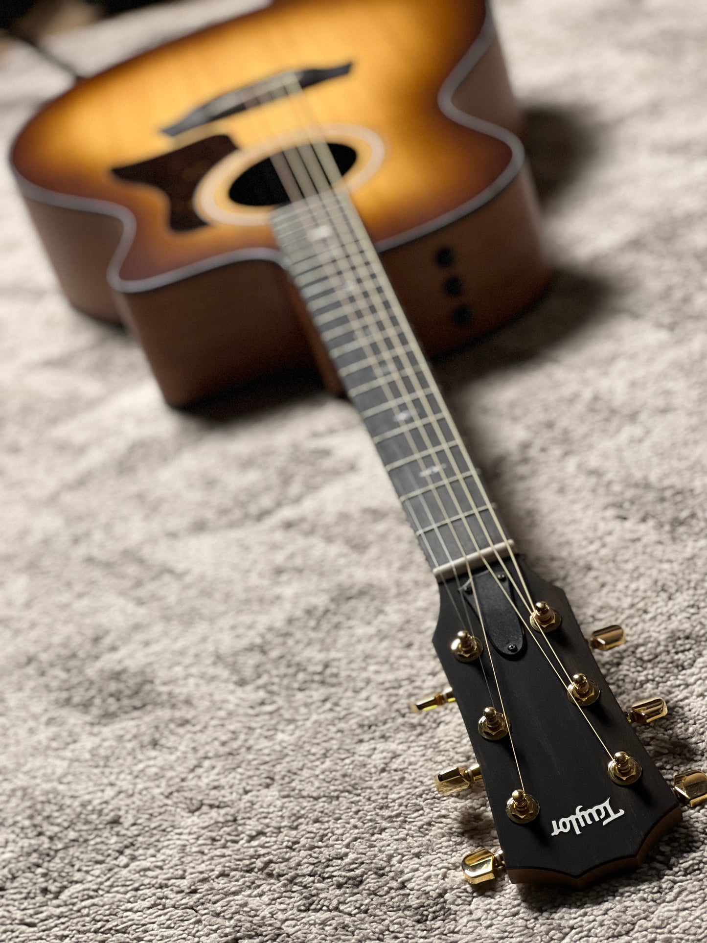 Taylor Sunset Blvd 114ce-S in Shaded Edge Burst Top w/Bag 2206265425