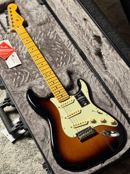 Fender American Professional II Stratocaster with Maple FB Anniversary in 2-Color Sunburst US23087299