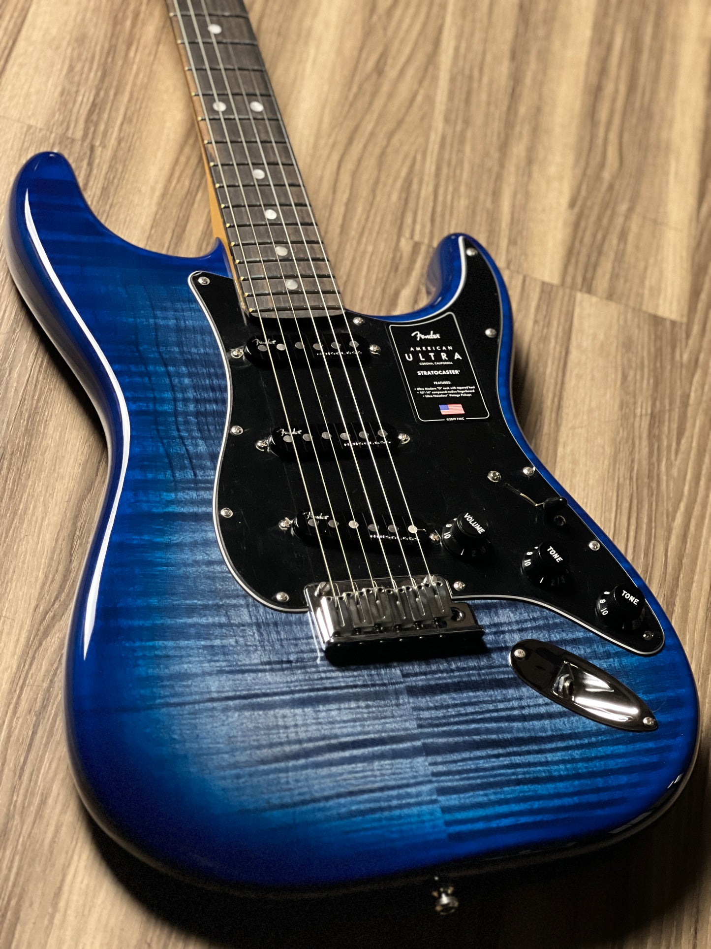 Fender American Ultra Limited Edition Stratocaster with Ebony FB in Denim Burst US23002770