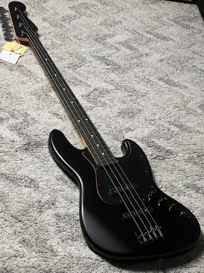 Fender MIJ Limited Jazz Bass with RW FB in Noir JD25025853