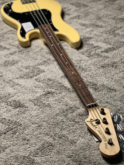 Fender Japan Traditional 70s Precision Bass with RW FB in Vintage White JD26002819