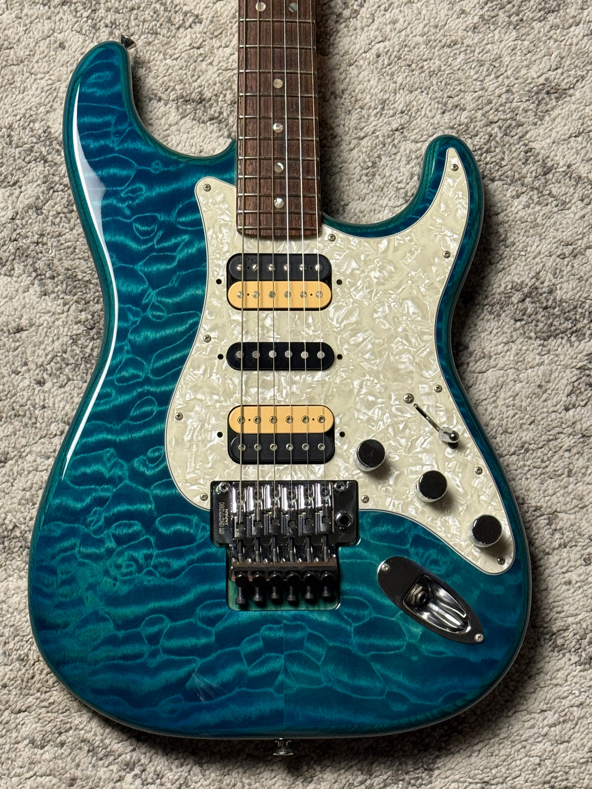 Fender Michiya Haruhata Stratocaster with RW FB in Caribbean Blue Trans JD19003960