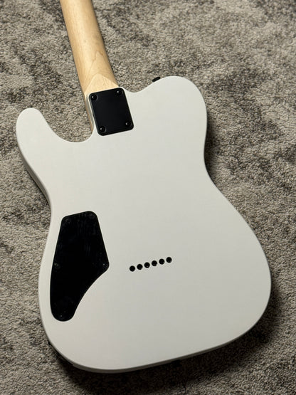 SLX Raven Modern Essentials 22 with Rosewood FB in in Satin White