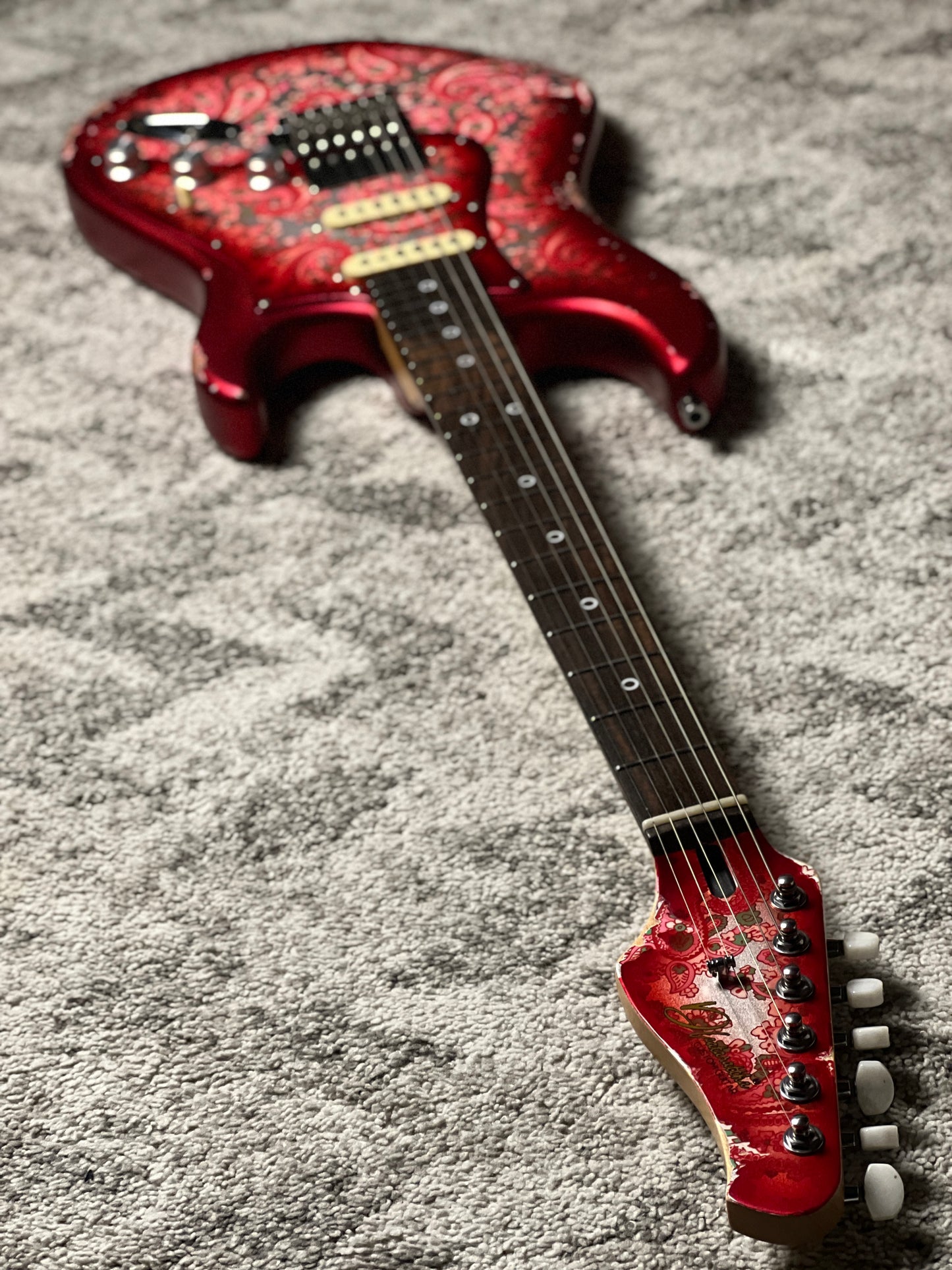 Dhatarattha Performance DST HSS in Pink Paisley with Rosewood FB and Nitrocellulose Lacquer Relic
