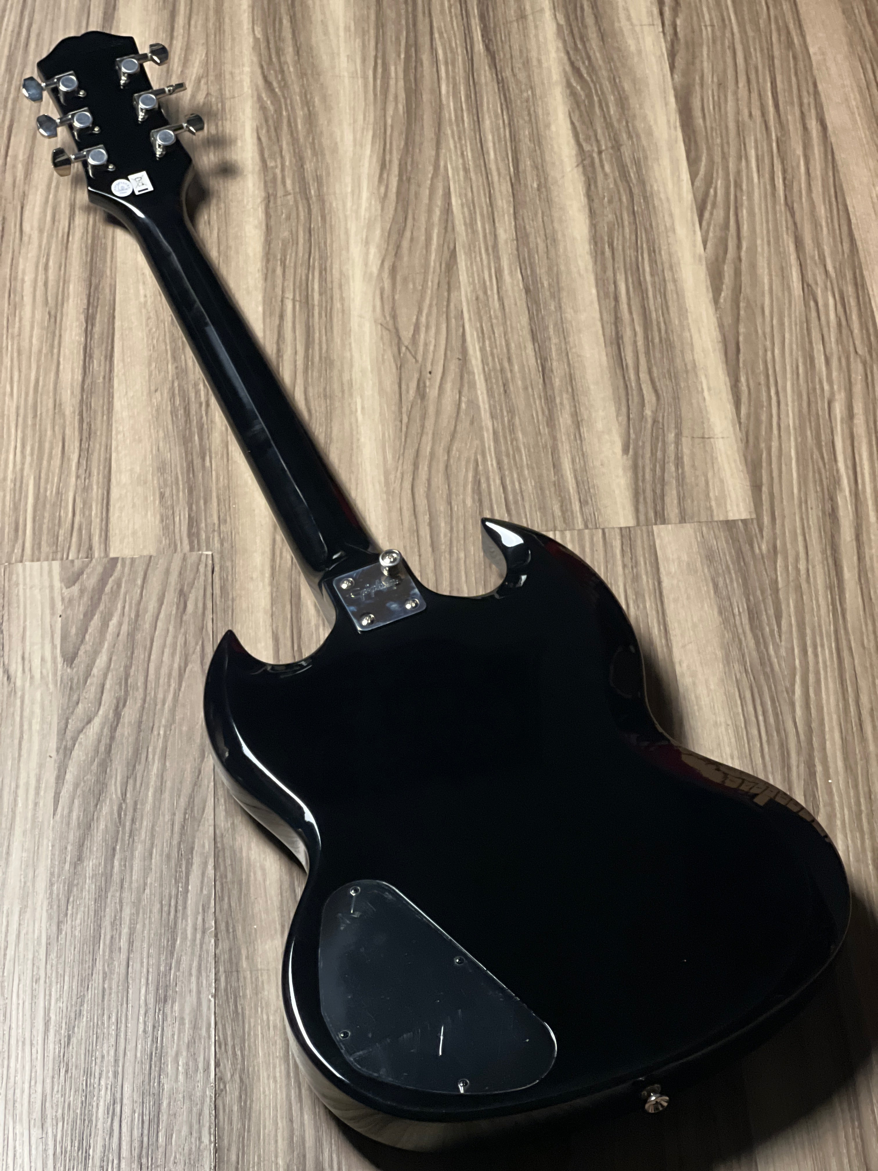 Epiphone SG Tribute in Ebony – nafiriguitar.com